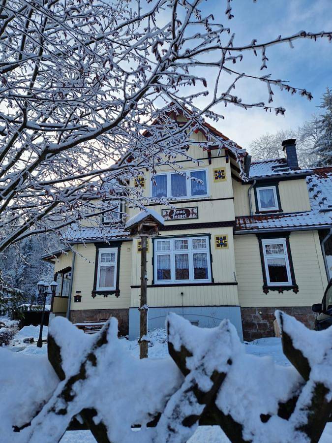 Ferienwohnung für 3 Personen, mit Balkon und Garten sowie Ausblick in Elend - 4