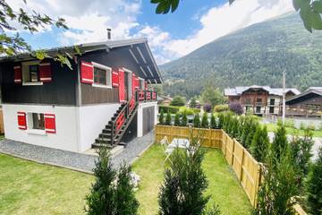 Maison de campagne pour 4 personnes, avec jardin et balcon, adapté aux familles à Les Houches