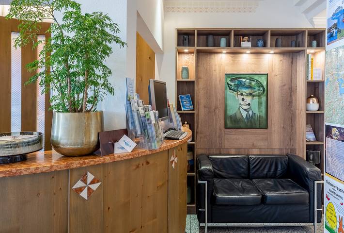 Hotel für 2 Personen, mit Seeblick und Balkon sowie Balkon/Terrasse in Prien am Chiemsee - 2