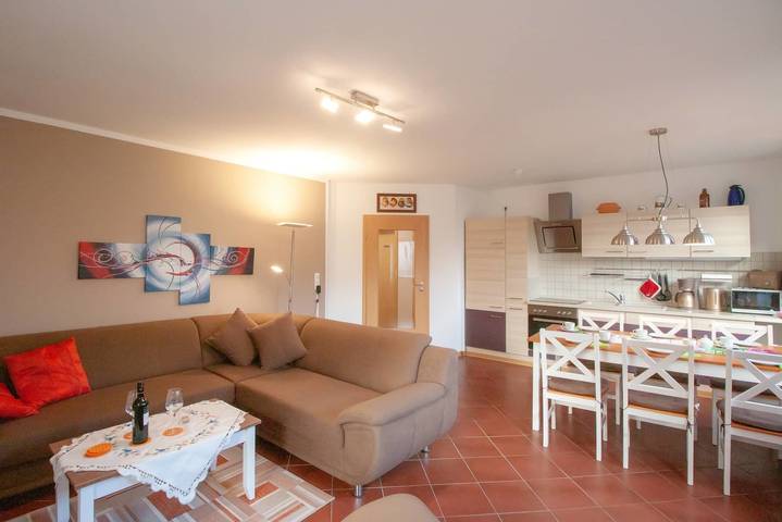 Ganze Ferienwohnung, Abendsonne in Fleeth, Mirow