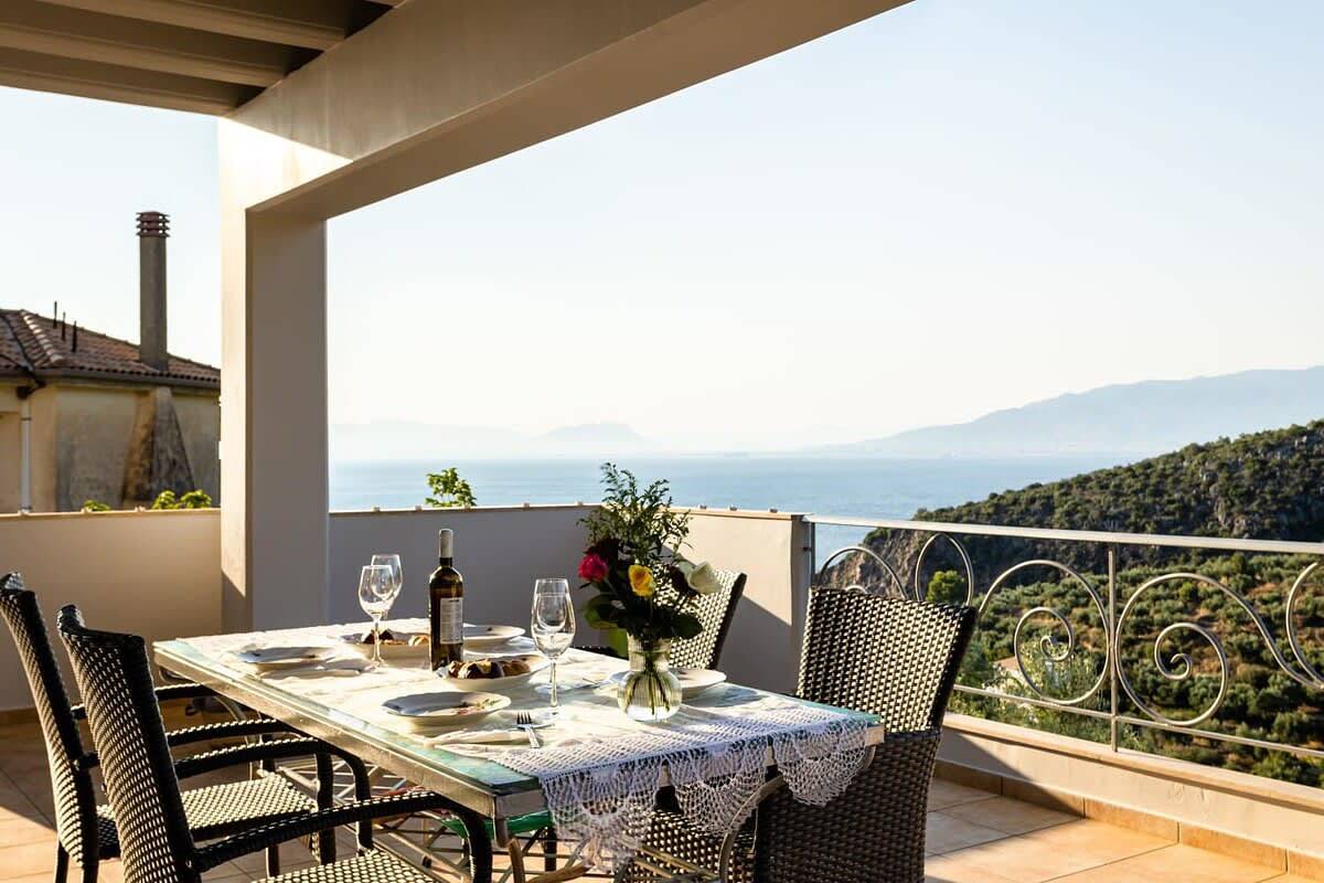 Kitries Summer Getaway - Eden Comfy Suite in Messenia region