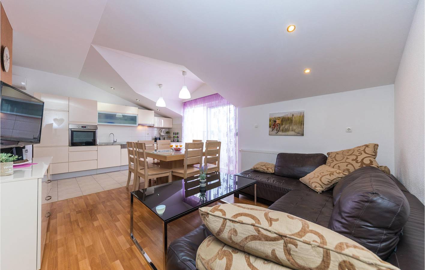 Geheel vakantieappartement, Vakantieappartement voor 6 personen met tuin in Trogir, Split-Dalmatië