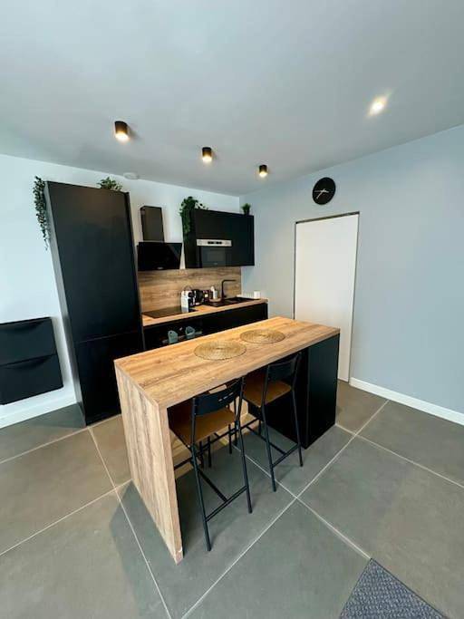 Gîte pour 6 personnes à Décines-Charpieu - 4