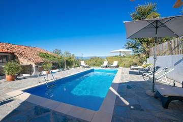 Cottage for 4 People in Clavesana, Piemont, Photo 2