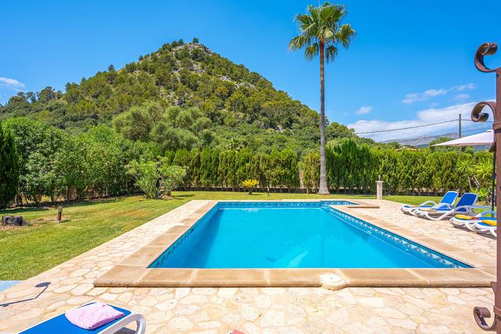 Rural Country House with Pool, Wi-Fi, Lawn and Veranda in Pollença, North Majorca