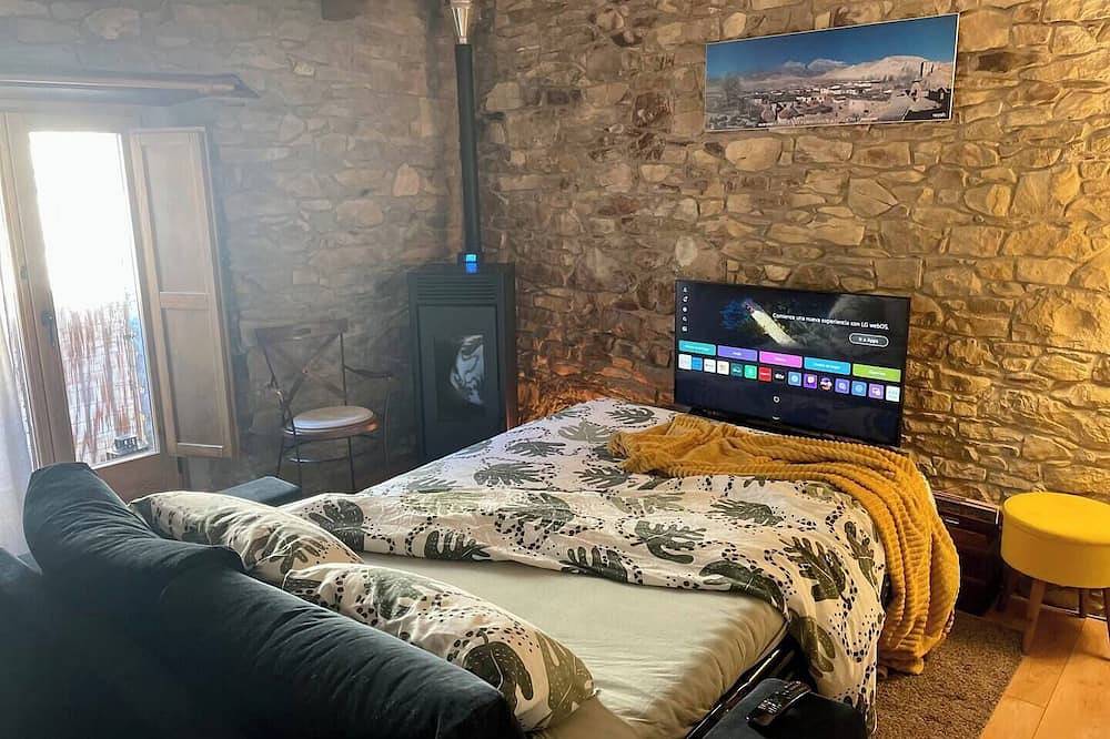 Entire apartment, Tavertet lovely cozy apartment in Tavertet, Osona