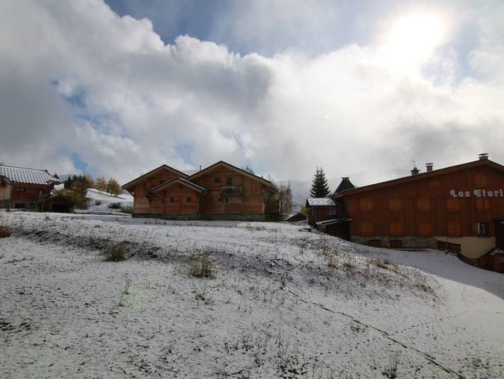Apartamento entero, Estudio acogedor para 5 personas cerca de pistas y comercios, Alpe d'Huez in Huez, Parque Nacional de los Ecrins