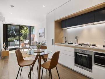Holiday Apartment for 2 People in Melbourne, Victoria, Photo 1