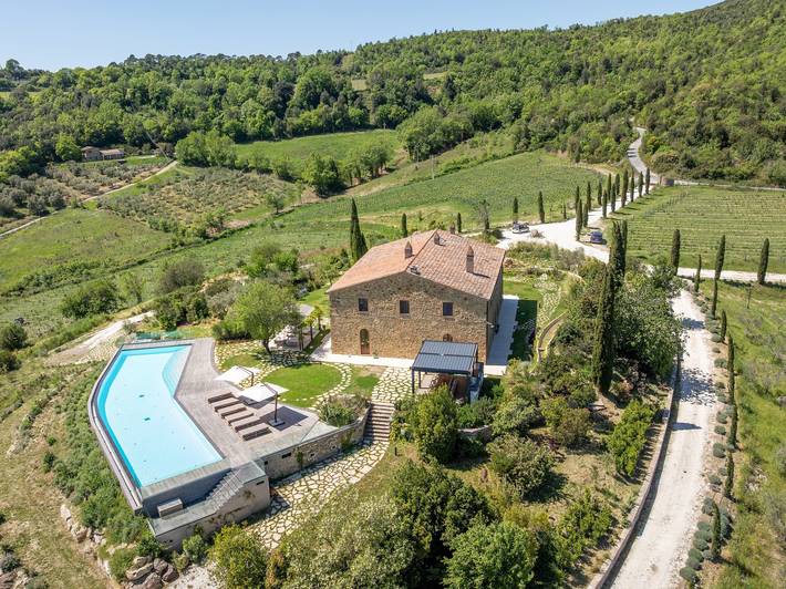 Casa vacanza per 12 persone, con idromassaggio e giardino, con animali domestici a Riparbella