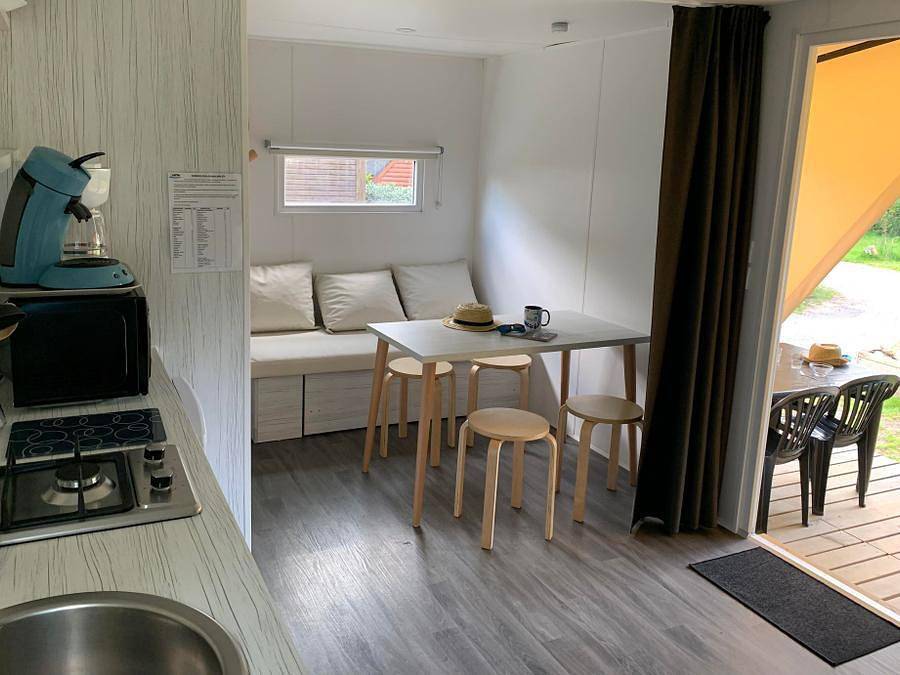 Camping L'Etang du Pays Blanc - Hébergement 4 personnes - Coco sweet d'Ô 4 pers avec Wc et Sdb in Guérande, Côte d'Amour