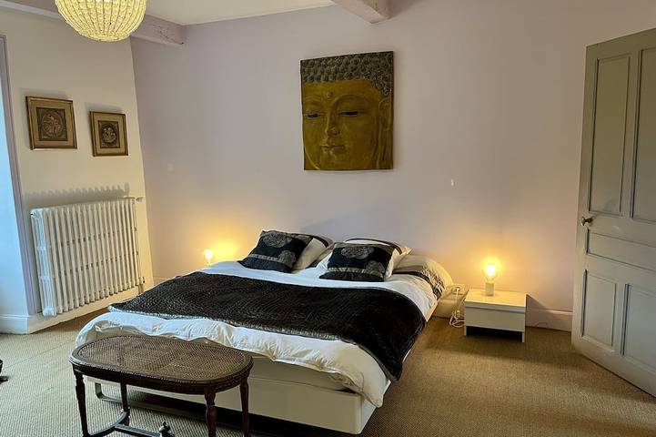 Location de vacances pour 10 personnes, avec terrasse et jardin à Olliergues - 4