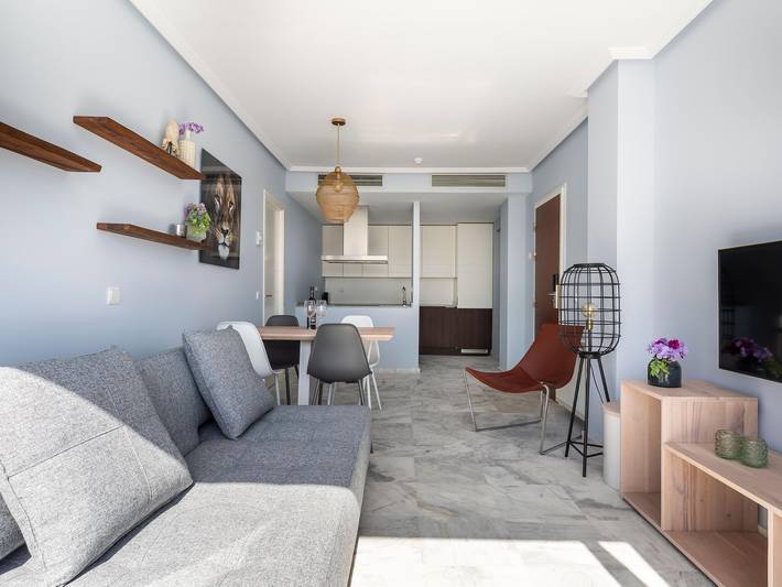 Appartamento per 4 persone, con terrazza e piscina, adatto a famiglie con bambini in El Campello