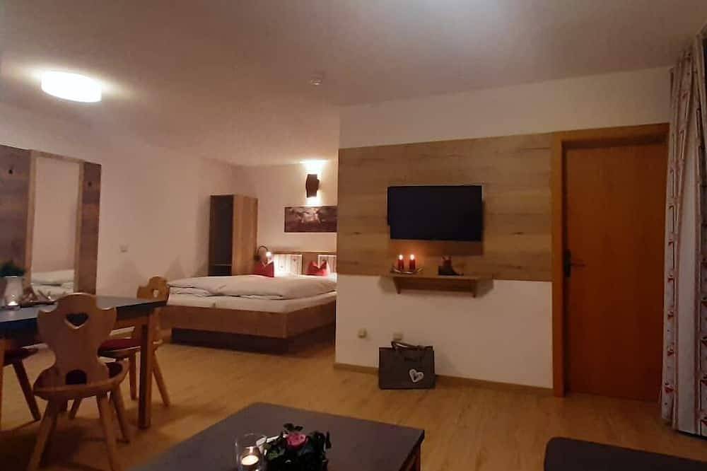 Ganze Wohnung, Ferienwohnung für 2 Personen mit Balkon in Neukirchen beim Heiligen Blut, Ostbayern