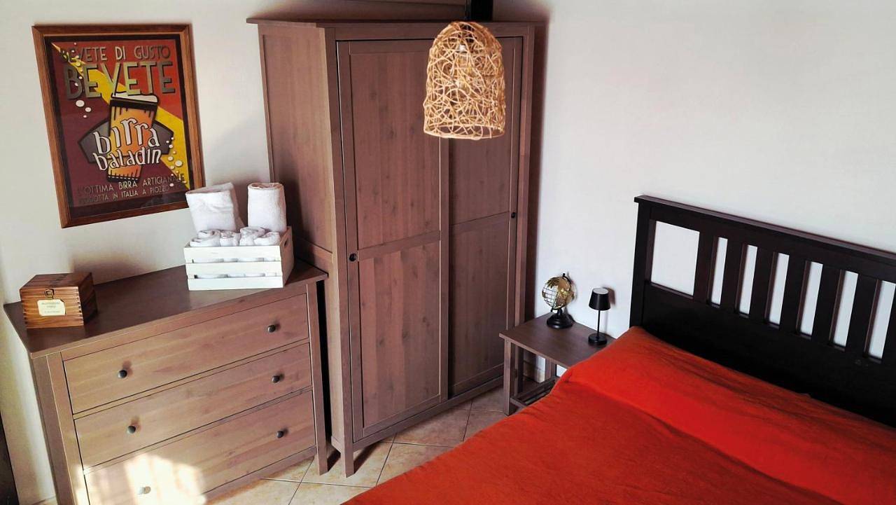Family Room with Bathroom in Formia, Province de Latina