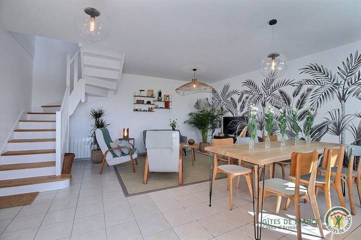 Location de vacances pour 4 personnes, avec jardin et terrasse à Ploubazlanec