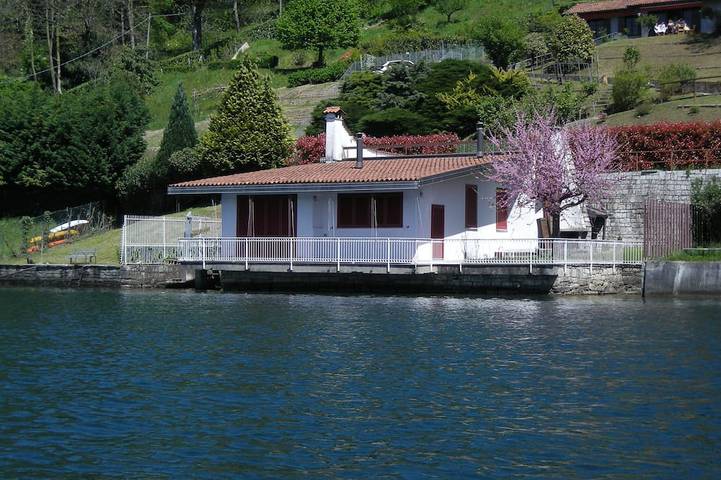 Ferienhaus für 4 Personen, mit Balkon und Garten