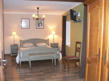 Cottage pour 2 personnes, avec vue sur le lac ainsi que jardin et sauna à Sampigny