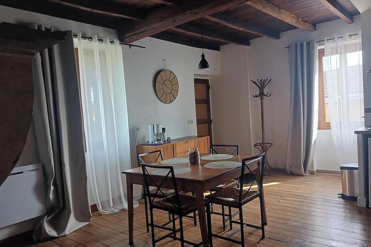 Location de vacances pour 4 personnes, avec Terrasse et Jardin à Saint-Romain-de-Popey