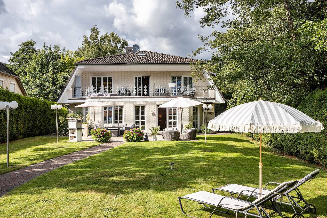 Villa d’exception avec terrasse privée, Wi-Fi et climatisation in Hamburg Bergedorf, Hambourg