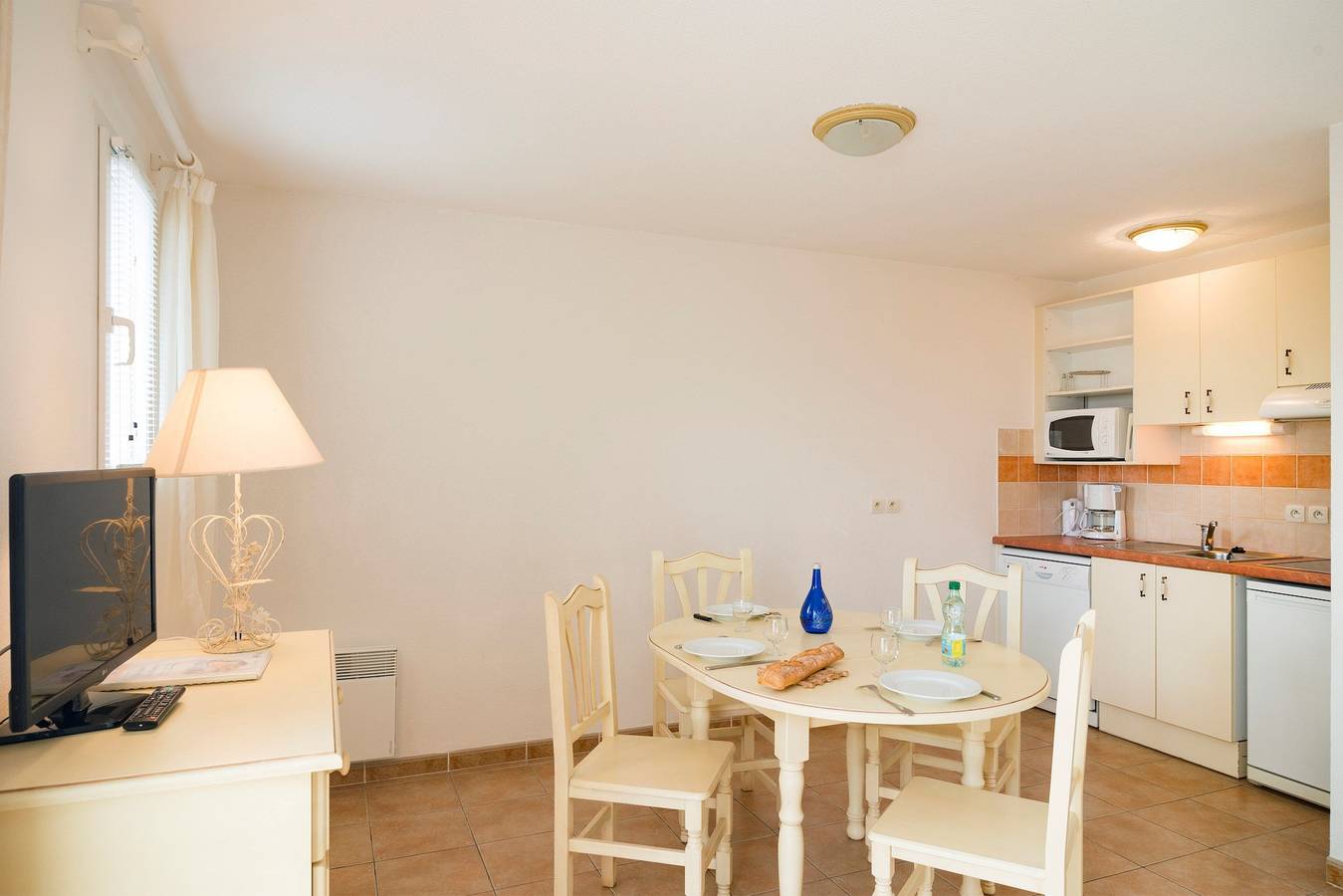 Villa für 10 Personen mit Pool in Homps, Narbonne und Umgebung