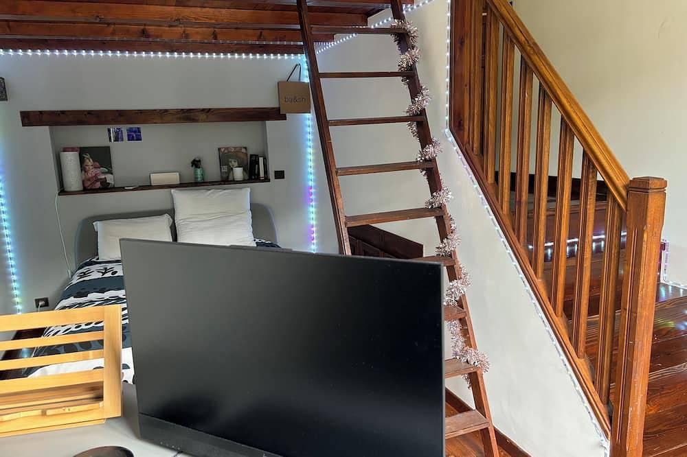 Grande Maison au Calme, Bien Placée Pour les Jo, Proche Transport et Paris in Nanterre, Hauts-de-Seine