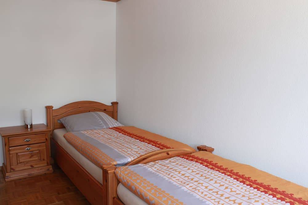Ferienhaus in toller Lage und idyllischer Natur im Oberen Schlichemtal in Hausen am Tann, Albsteig Etappe 14
