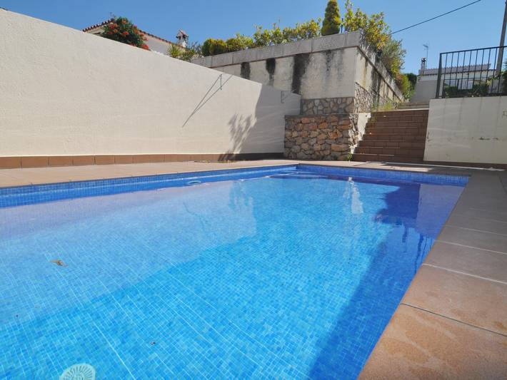 Casa rural para 7 personas, con Terraza y Jardín en Viladamat - 3