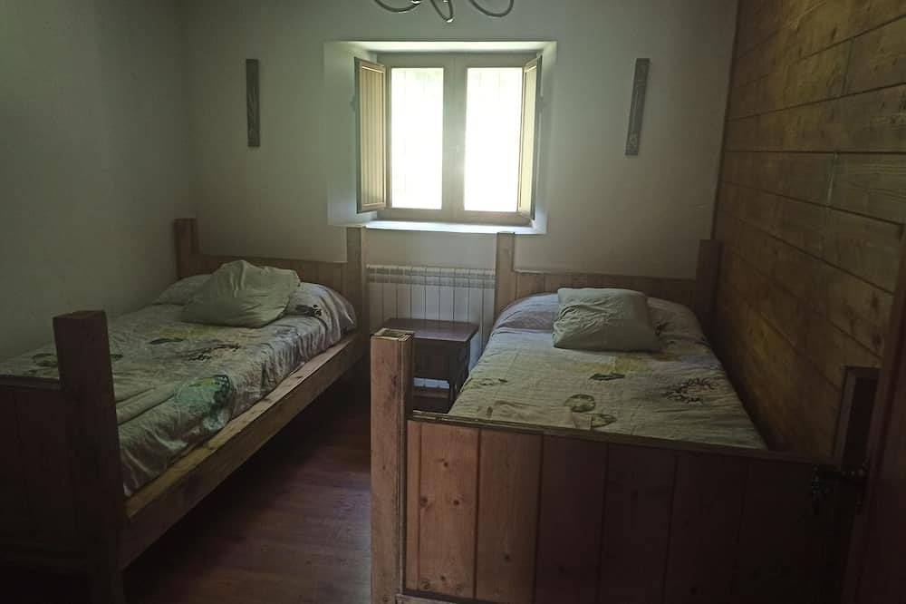 Selbstversorger Jaxo Etxea für 10 Personen in Iza, Navarra Provinz