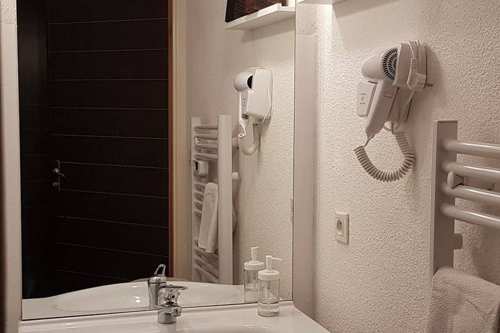 Ferienwohnung für 4 Personen, mit Terrasse und Garten in Lourdes