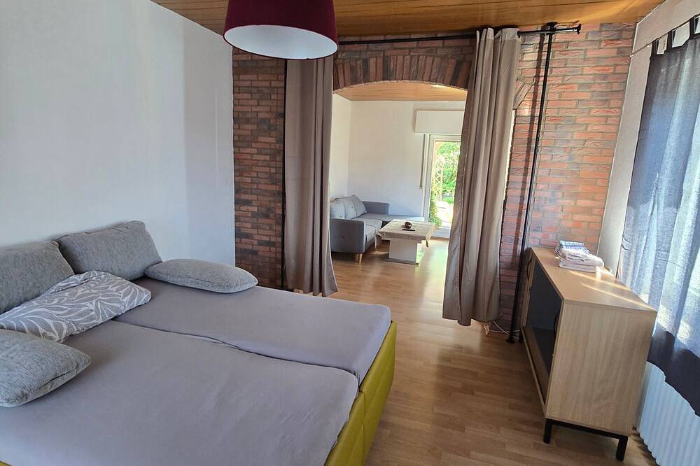 Ferienwohnung 'Ruhige und gemütliche Wohnung im Eg' mit Balkon und Wlan in Herford, Nordrhein-Westfalen
