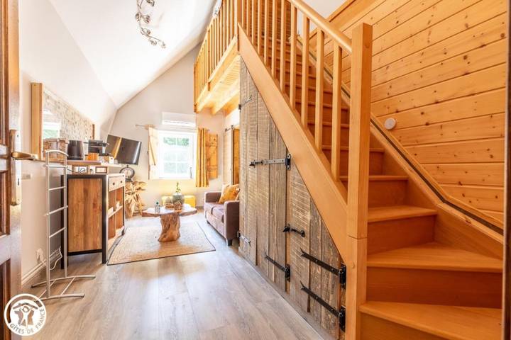 Chambre d’hôte pour 2 personnes, avec jardin et jacuzzi, animaux acceptés en France