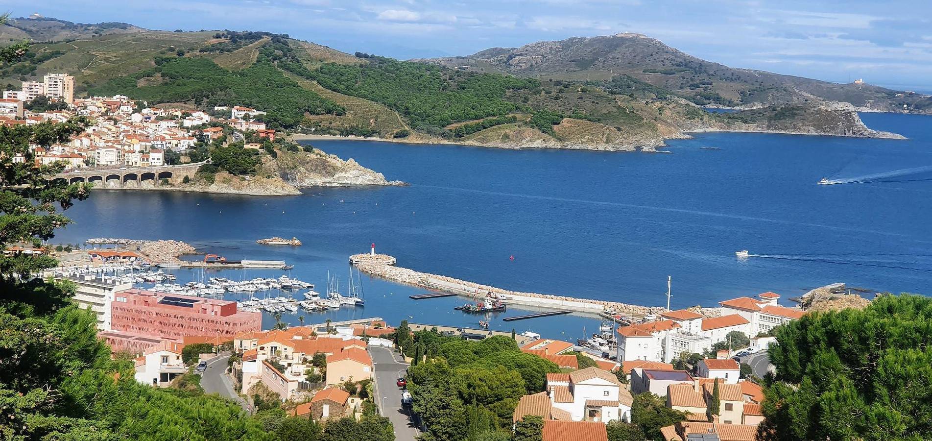 Appartement de vacances entier, Petit studio avec vue superbe sur la mer et le port de plaisance in Côte Vermeille, Banyuls-sur-Mer