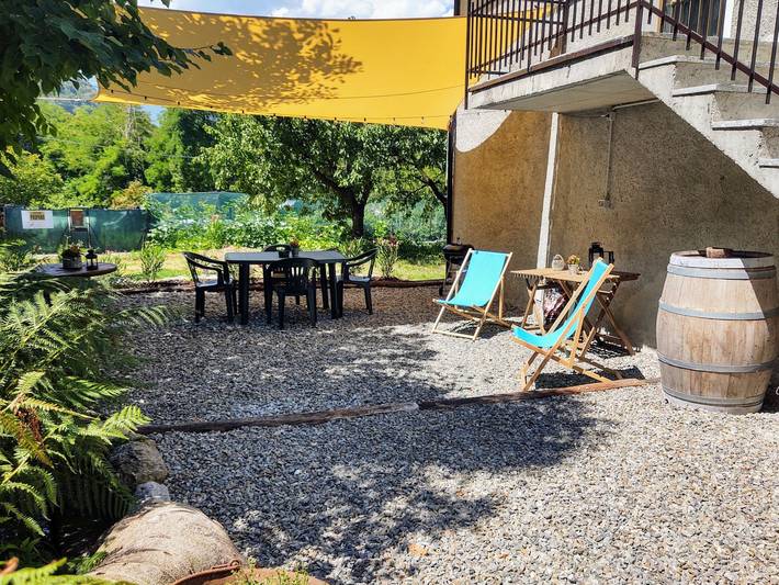 Ferienwohnung für 4 Personen, mit Balkon und Terrasse sowie Garten in Colico
