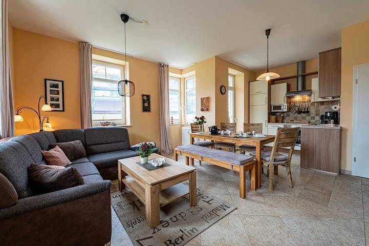 Villa für 4 Personen, mit Sauna und Balkon