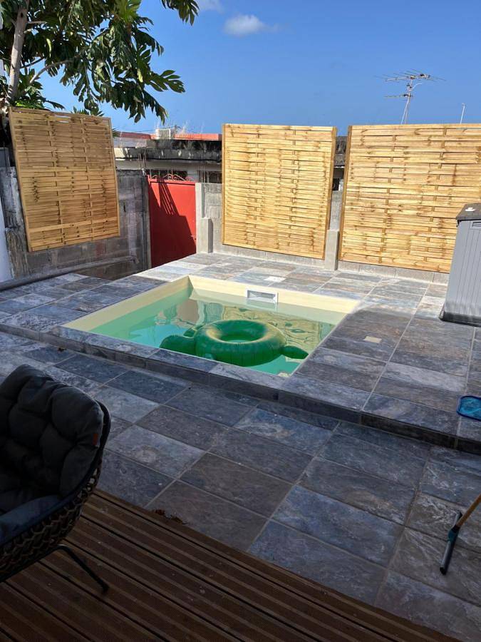 Villa pour 4 personnes, avec terrasse et piscine, animaux acceptés - 1