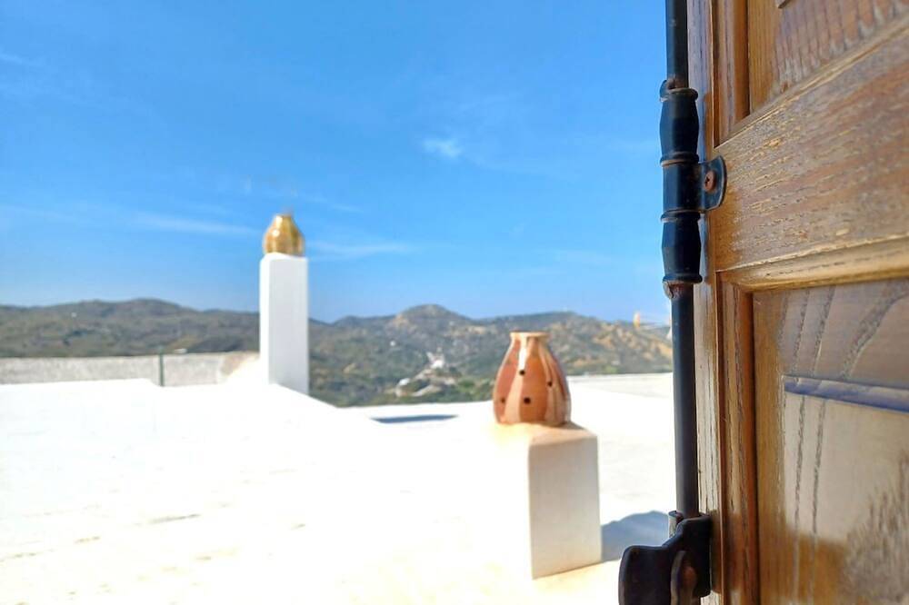 Skyros Bnb, Little Horse in Skyros Town in Skyros