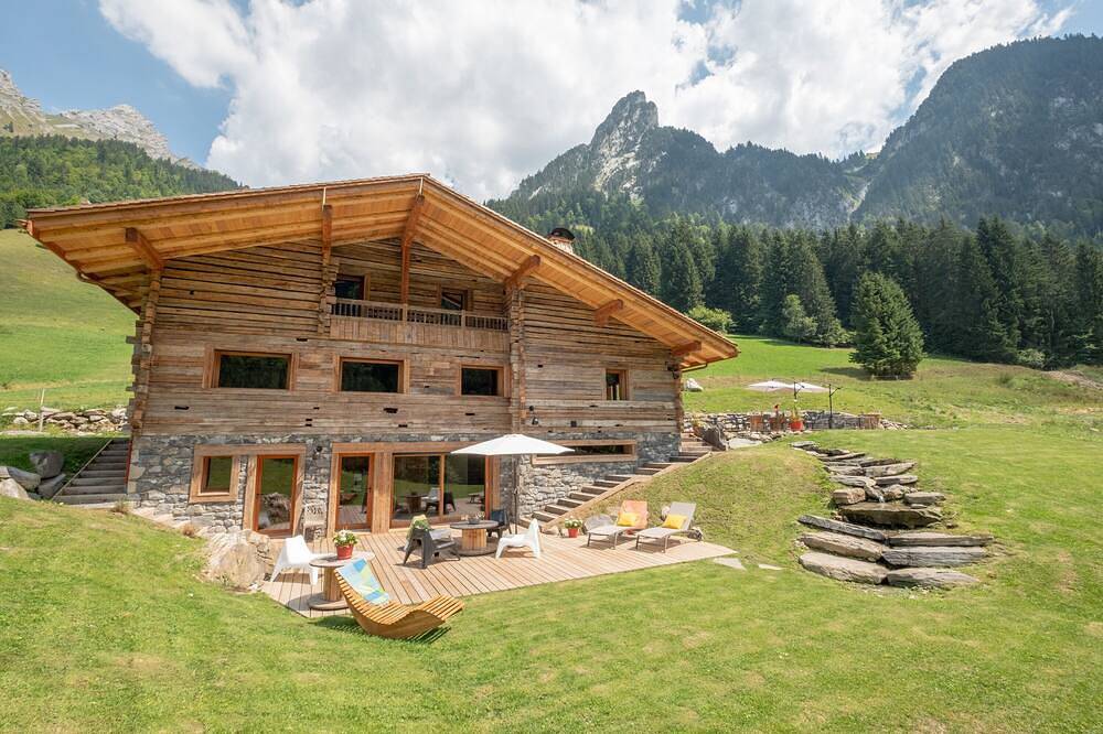 Alquiler con encanto con piscina y sauna in Manigod, Región de Annecy