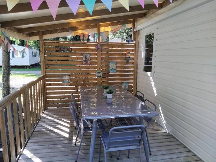 Appartement de vacances pour 5 personnes, avec bassin pour enfant ainsi que piscine et terrasse
