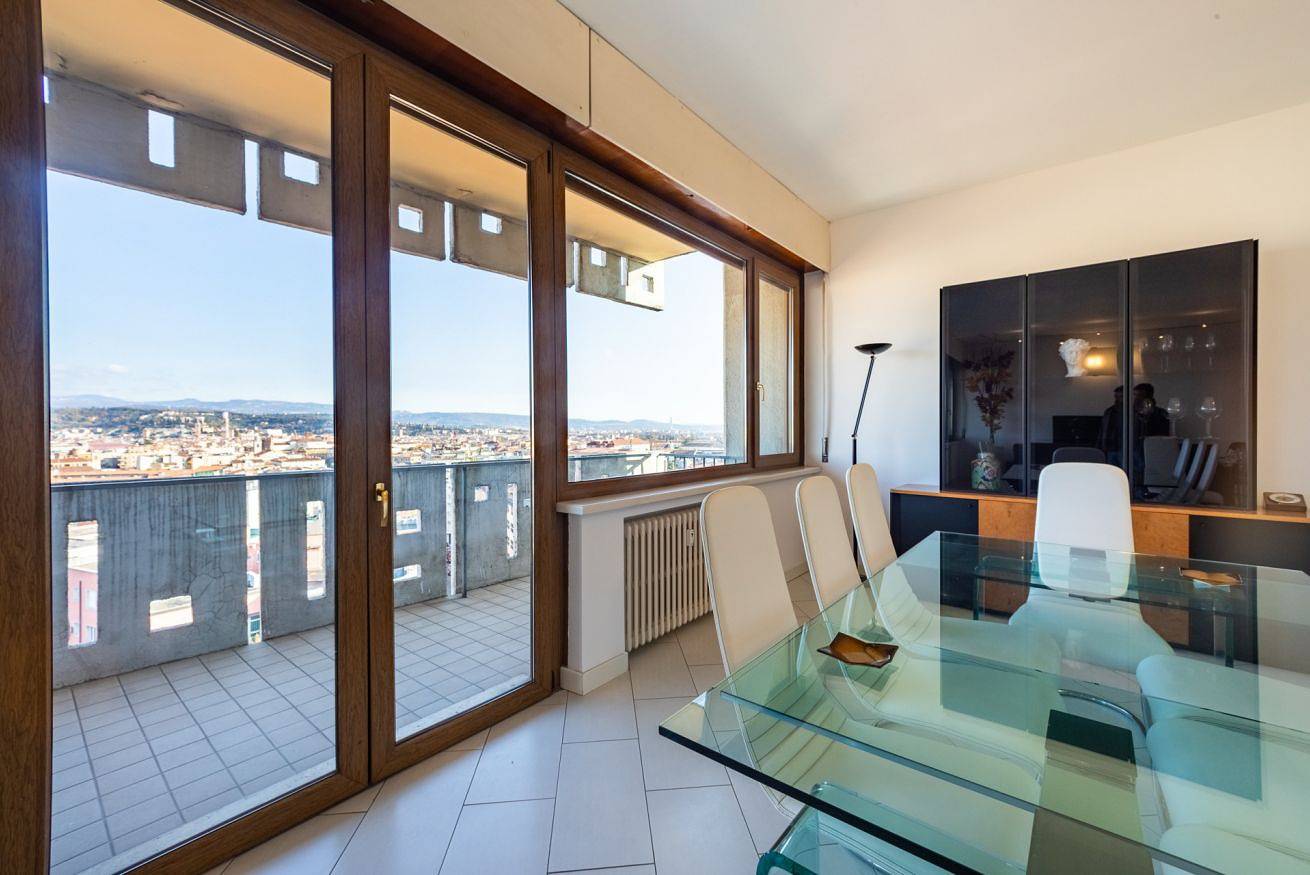 Apartamento entero, Apartamento de vacaciones para 7 personas con balcón/terraza in Centro Storico, Verona