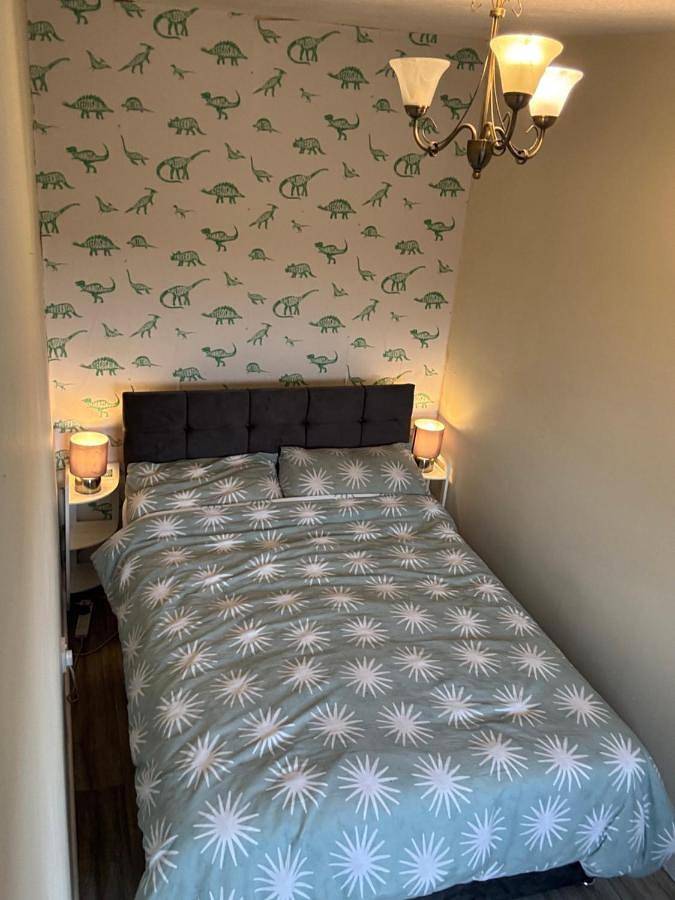 Casa de huéspuedes para 2 personas, con jardín en Glasgow