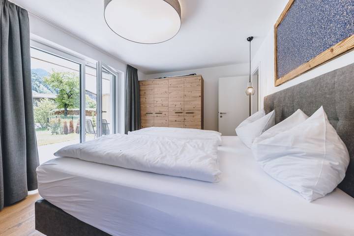 Ferienwohnung für 4 Personen, mit Balkon und Whirlpool sowie Terrasse und Garten in Rauris