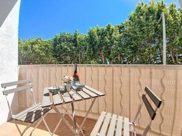 Gîte pour 4 personnes, avec balcon dans Port de Sanary sur Mer