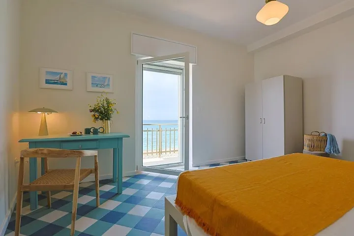 Holiday apartment for 6 people, with balcony and view - 1