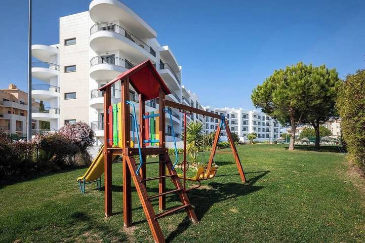 Apartamento entero, Alojamiento con piscina y vistas al mar in Aldeia das Açoteias, Albufeira e Olhos de Água