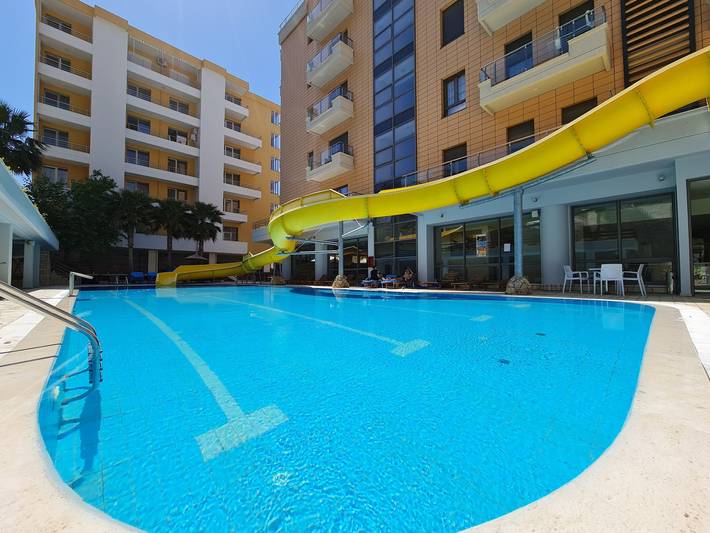 Apartamento de vacaciones para 3 personas, con piscina además de balcón y piscina para niños, Familias con niños - 1