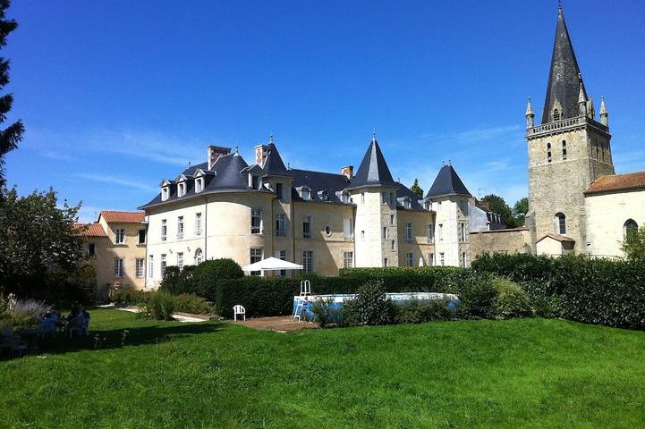 Château pour 27 personnes, avec piscine et jardin - 1