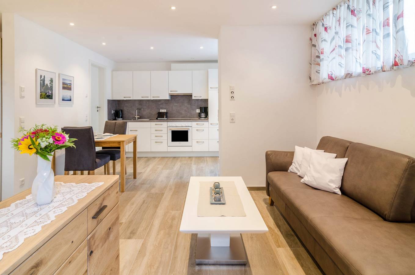 Ganze Wohnung, Ferienwohnung Haus Amber mit Balkon, Gemeinschaftsgarten und Wlan in Hödingen, Überlingen