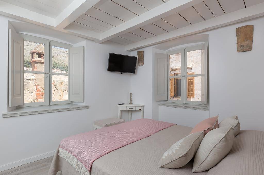 Dubrovnik Sweet House - Superior Double Room with Old Town Roofs View (Soba 2) in Dubrovnik, Grad Dubrovnik