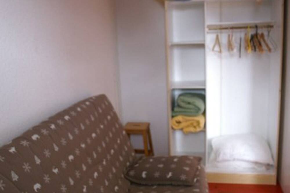 Apartamento entero, Apartamento de 2 habitaciones al pie de pistas con balcón y guardaesquís in La Ferrière, Le Pleynet