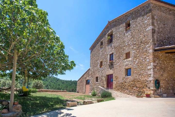 Casa rural para 6 personas, con Balcón y Terraza además de Jardín y Vistas en Cistella - 3